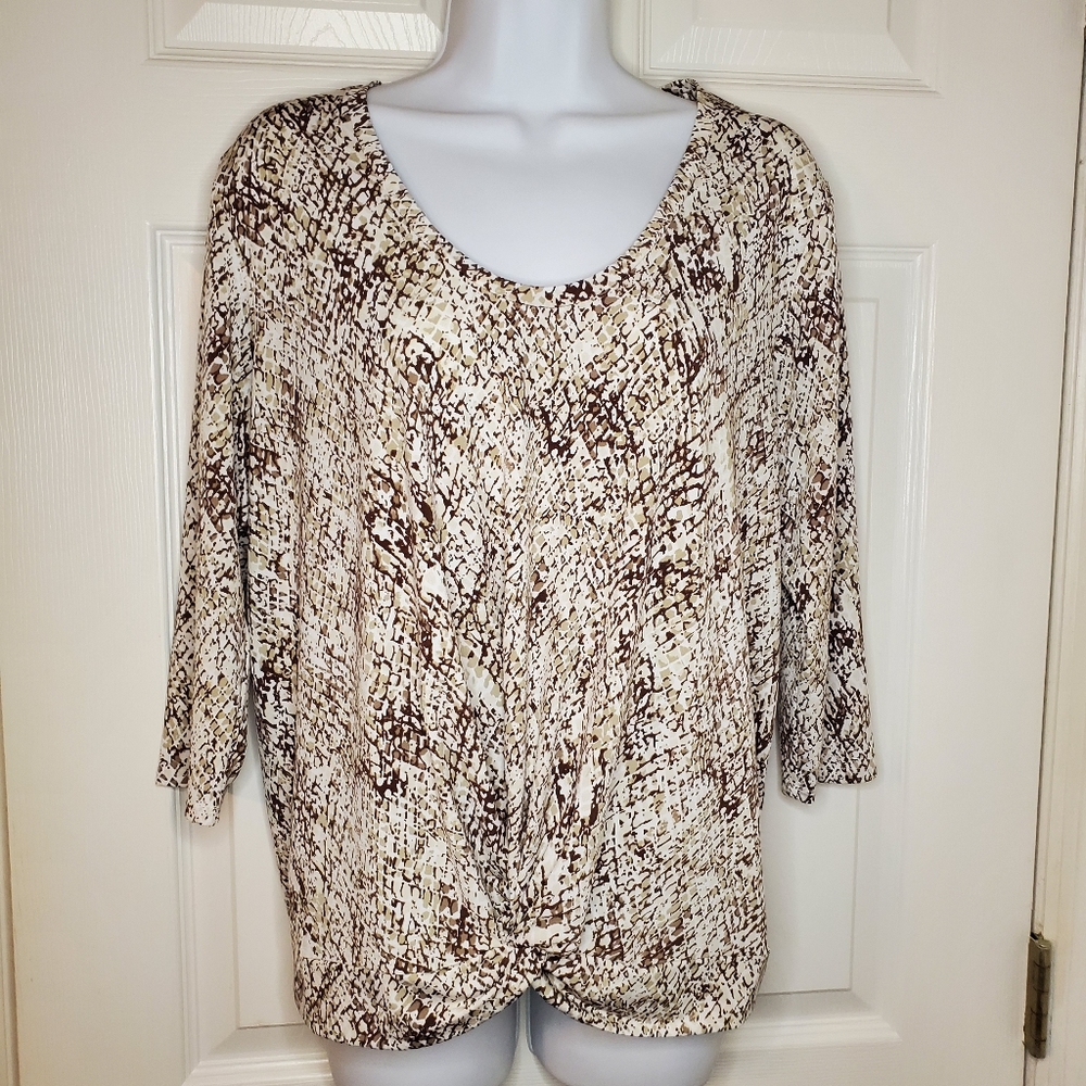 New York & Company fitted top leopard